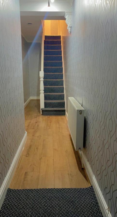 Manchester Old Trafford Apartment Bagian luar foto