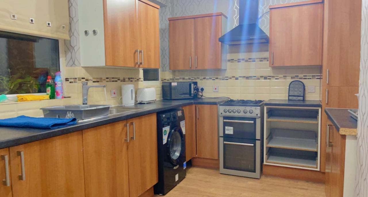 Manchester Old Trafford Apartment Bagian luar foto